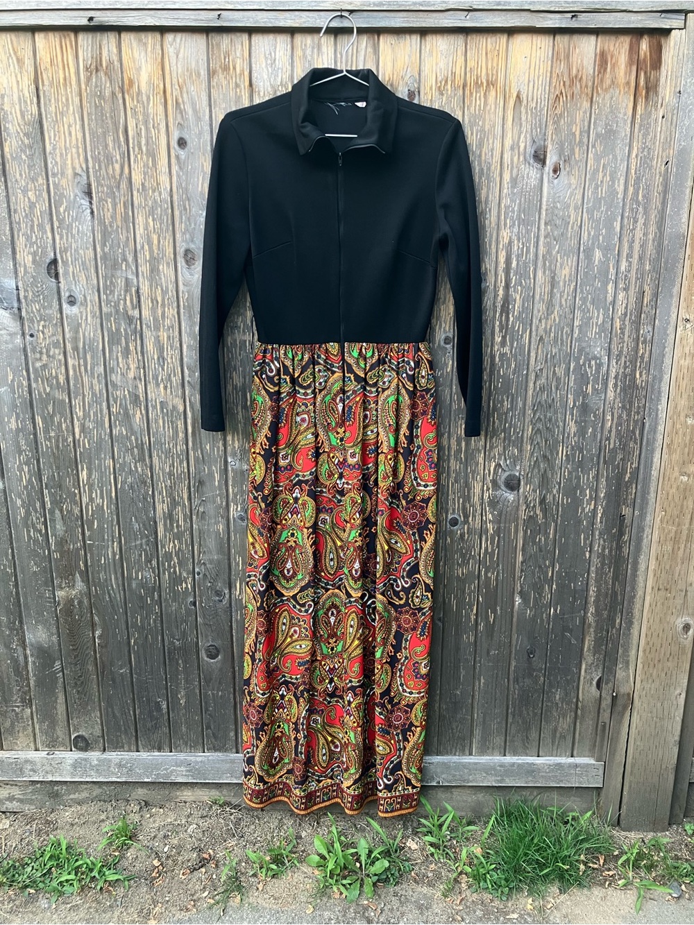 Black and paisley 70’s Maxi